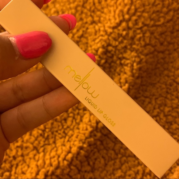 New Mellow cosmetics nude glossy liquid lipstick - Picture 5 of 7